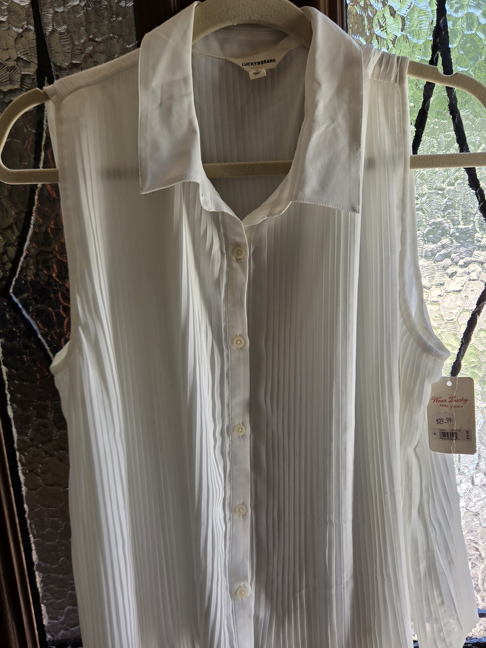 Lucky Brand White Sleeveless Pleated Button-Front Blouse